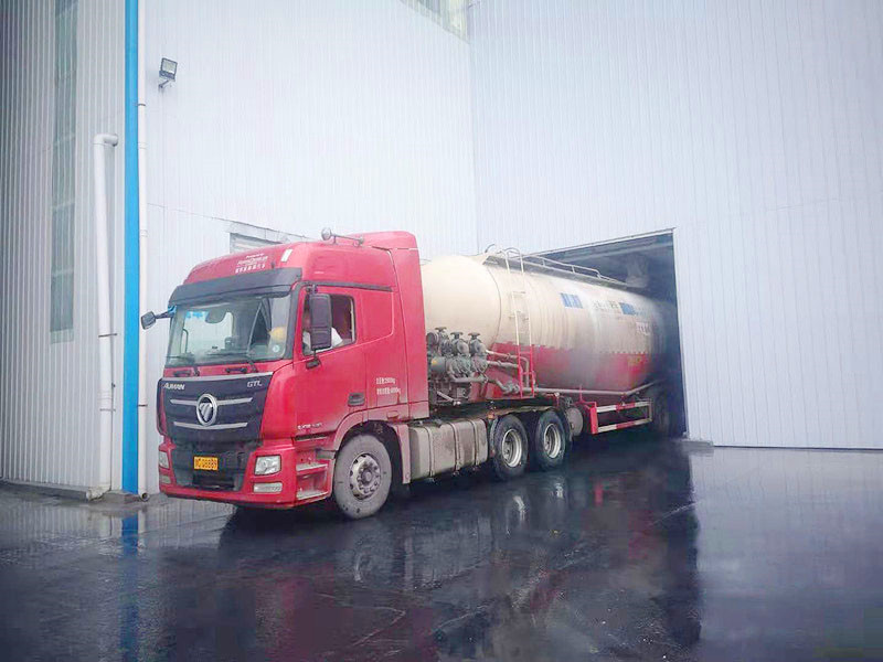 生石灰在水产养殖中的作用及使用注意事项