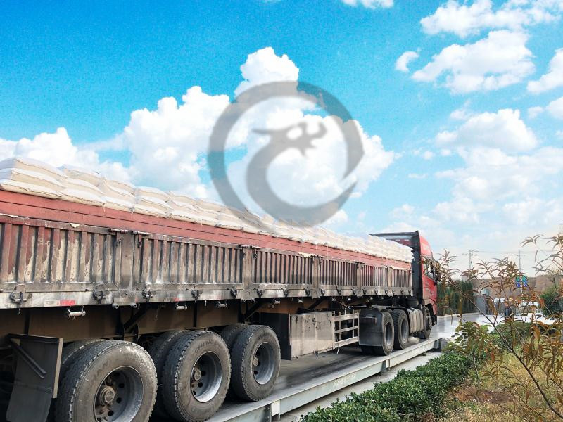 土壤改良中氢氧化钙如何改善土壤结构？